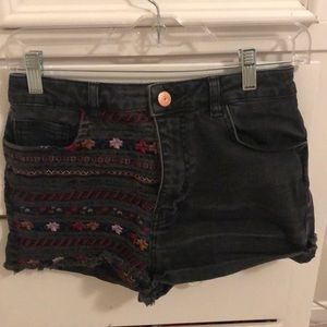Black Motto shorts size 28
